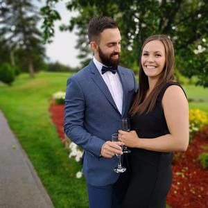 Meet your Posher, Dominique